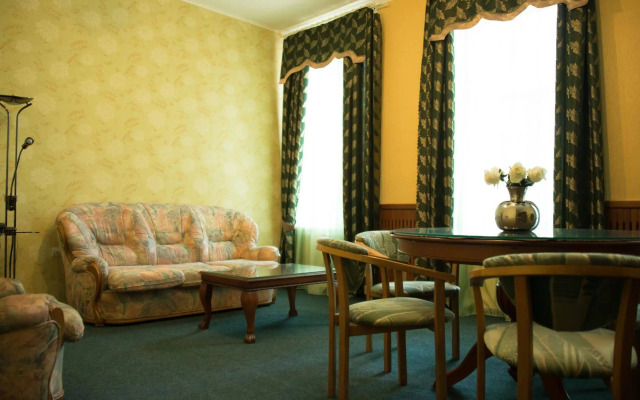 Continent Hotel