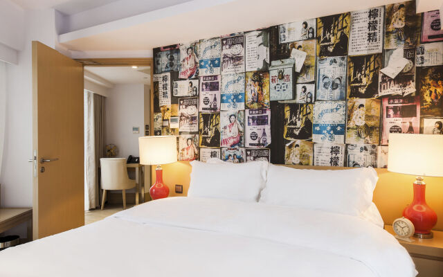 Caravel Hotel
