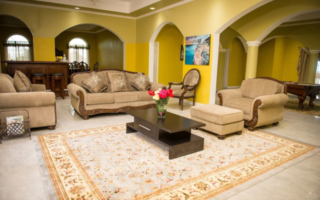Villa Sweet Villa