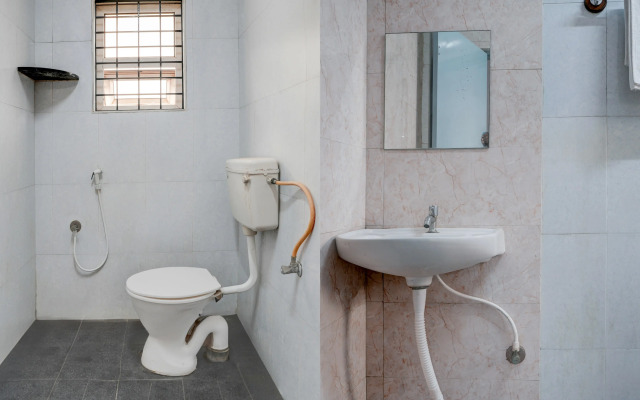 Oyo 90623 Elite Stays