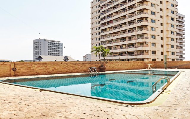 ThepThip ArtDeco Apartments