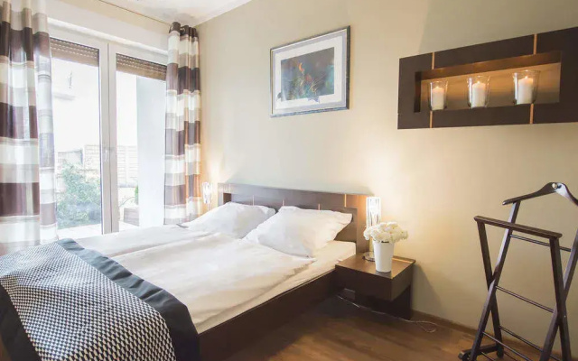 Apartments Feniks by Renters