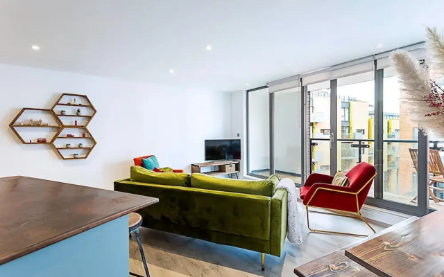 Duplex Two-bed Apartment Near Tower Bridge