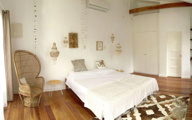 Sandingan Island Resort