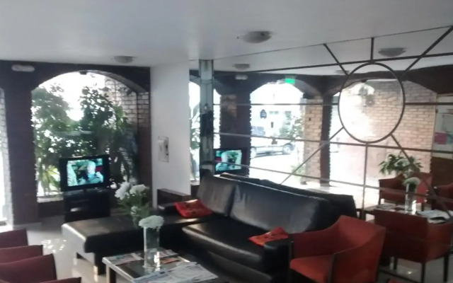 Hotel del Sol