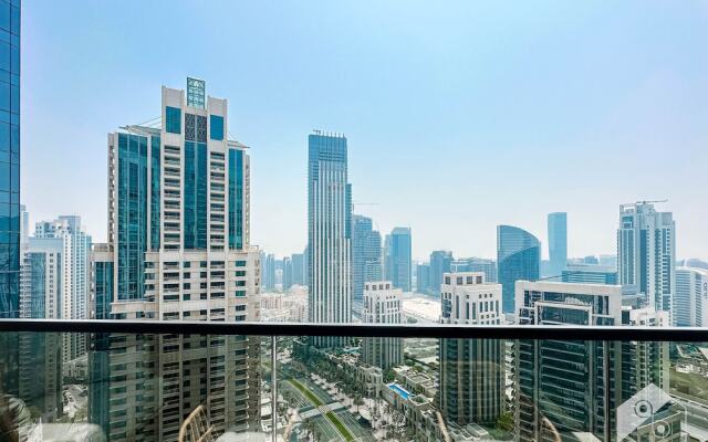 Luxurious 2B with Breathtaking Views Downtown