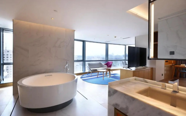 Joy City Hotel & Apartment