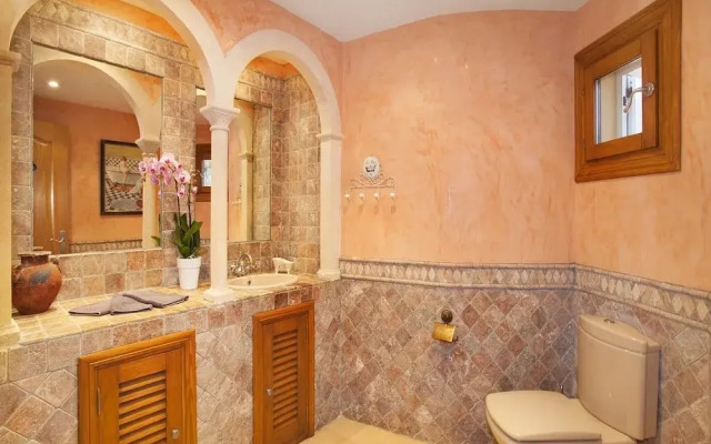 Villa in Tranquil Location