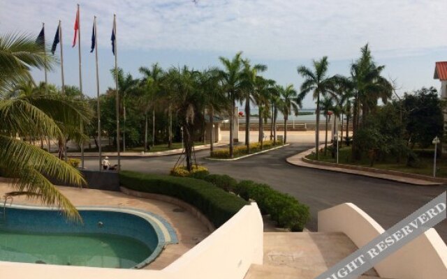 Seaview Bay Hotel