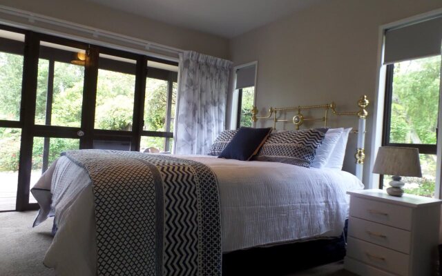 Riverstone House