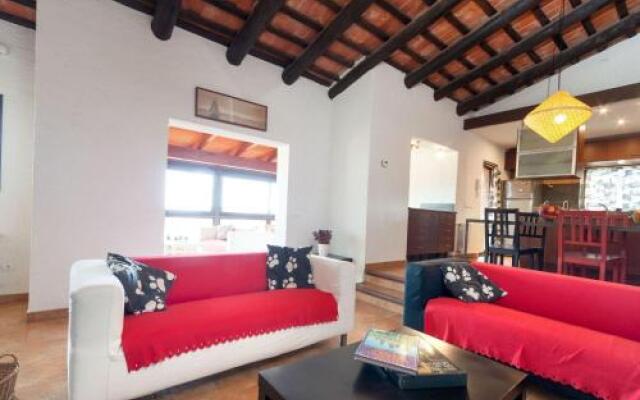 Holiday Home Mas Ambros 01