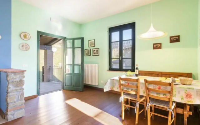 Villa Popiglio Comfortable Holiday Residence