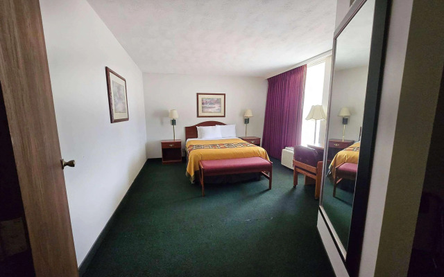 Travelodge by Wyndham Oakley