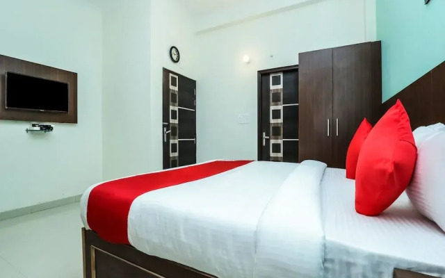 OYO 29022 Golden Imperial