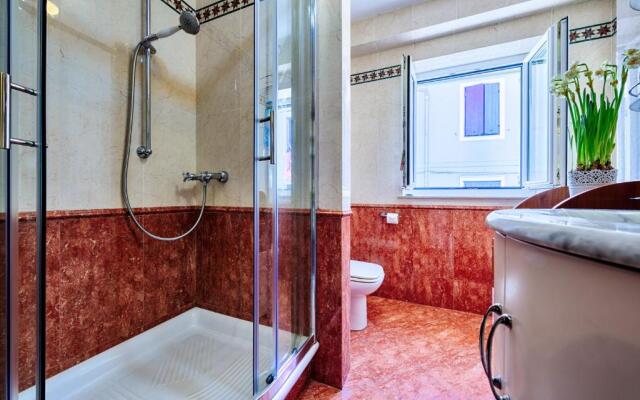 Seafront Apartment For4