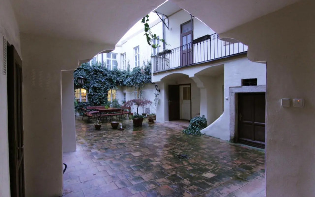 Mala Strana apartment 1