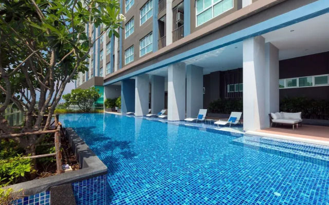 Baan KiangFah SeaView Condominium