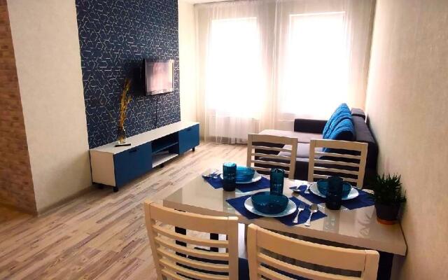 Nice Apartments on Karl Marx street 304B