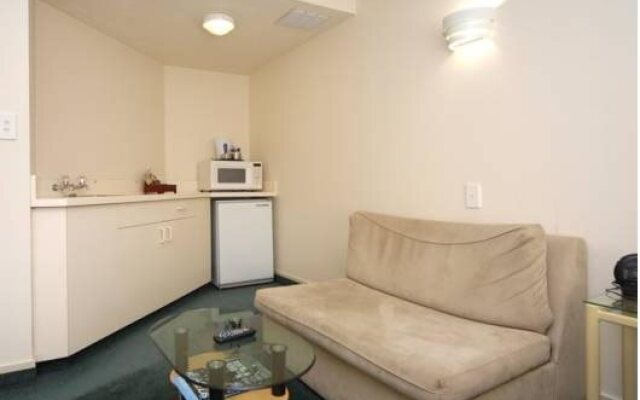 Fountain Court Motel