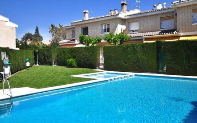 Casa Vista a la Piscina Para 8 Personas en Cambrils