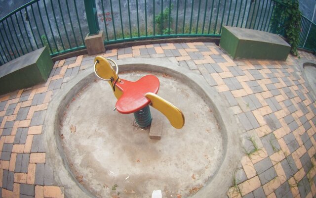 Apatel Green Park View Tower E 1219