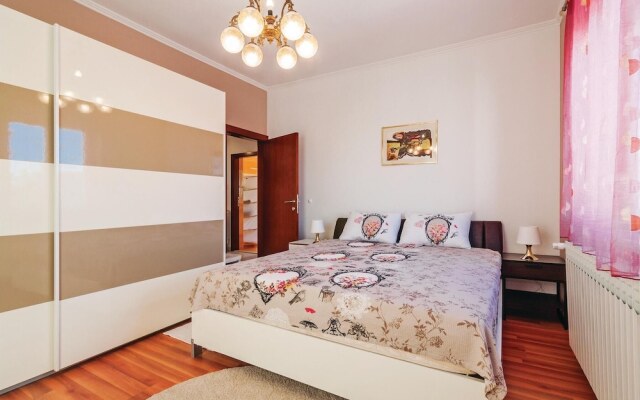 Amazing Home in Zadar With Sauna, Wifi and Outdoor Swimming Pool