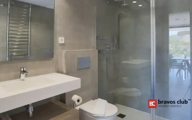 AllonBay 15C by Bravos Club