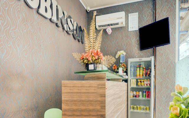 OYO 90002 Wisma Robinson