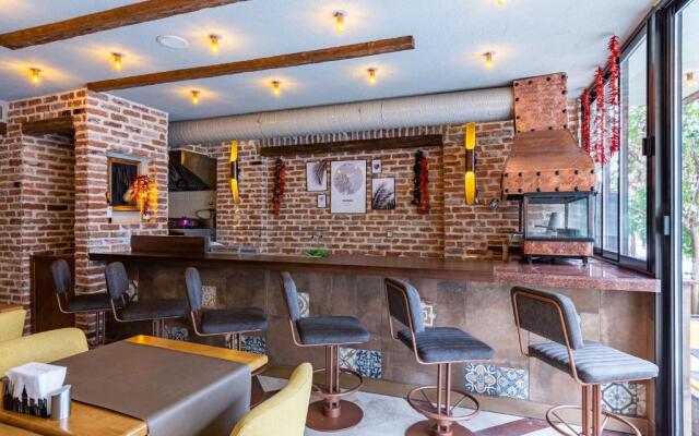 Seraglio Hotel & Suites