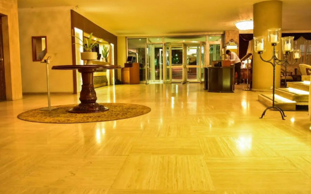 Gur Kent Hotel