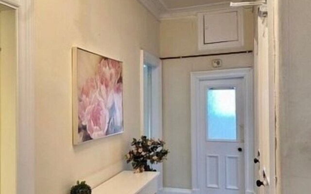 Large 5 Bedroom Flat in Marchmont, Edinburgh