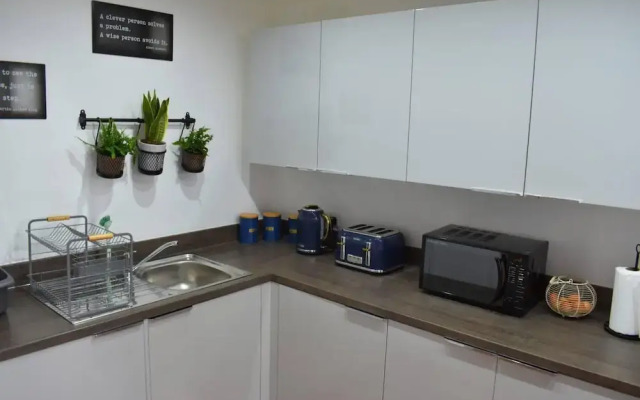 Remarkable 2-bed Apartment in Leafy Sefton Park