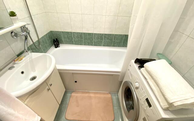 4 Сезона в микрорайоне Мирный 1/2