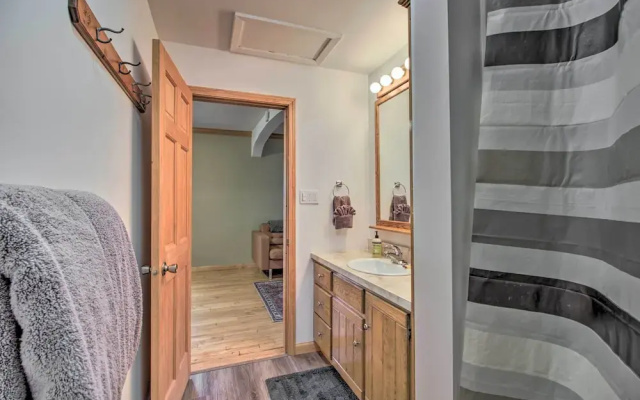 Dog-friendly Crosby Home w/ Bike Storage!
