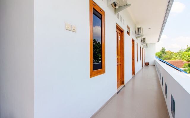 Oyo 2217 Permana Guesthouse Syariah