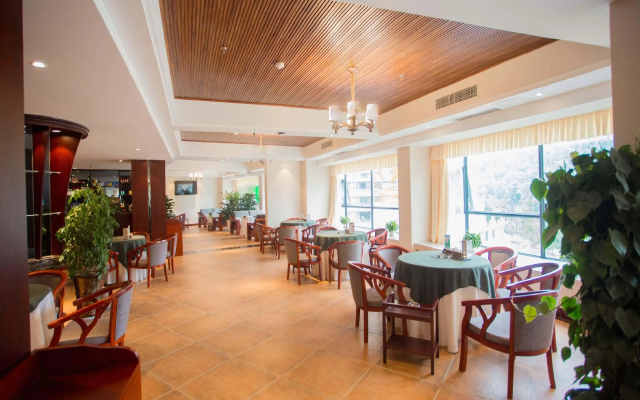 Yuhe Hotel