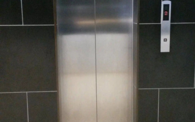 Signature Hotel