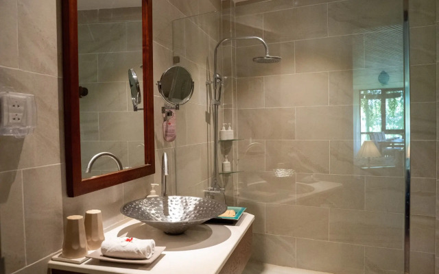 Pax Ana Doc Let Resort & Spa