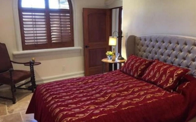 Thorn Hill Vineyards Villa Suite