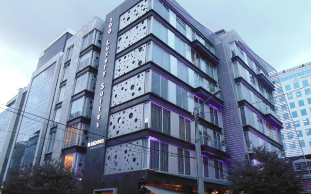 100 Luxury Suites by Preferred
