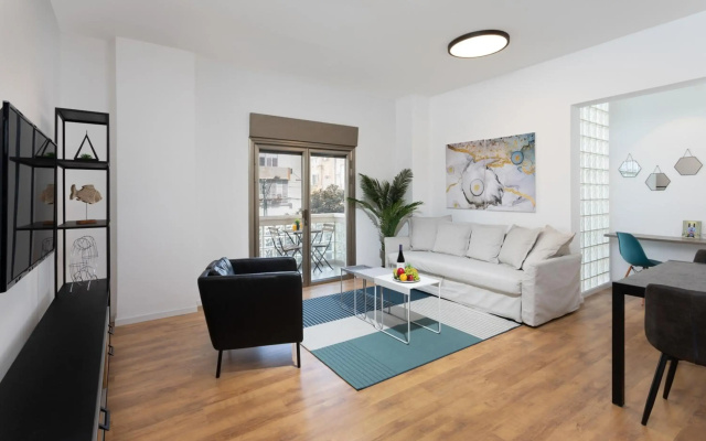 Bold & Beautiful 1BR in Ben Yehuda by HolyGuest