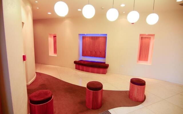 Canary Wharf - Corporate Riverside Apartments