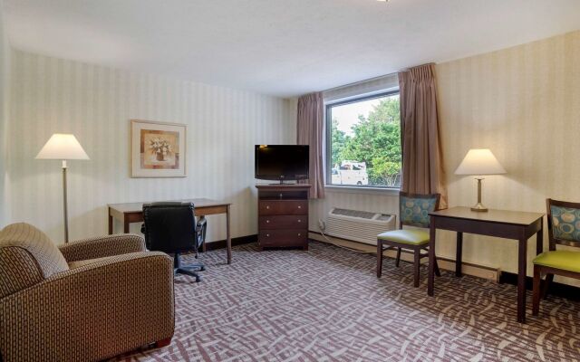 Quality Inn Fredericksburg near Historic Downtown