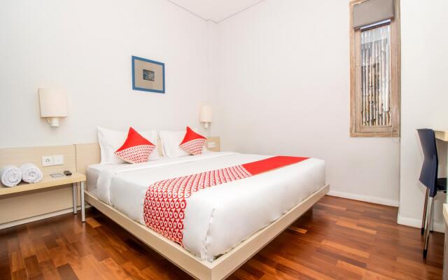 OYO 2854 COZY B&B Seminyak