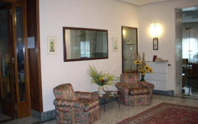 Hotel Astra