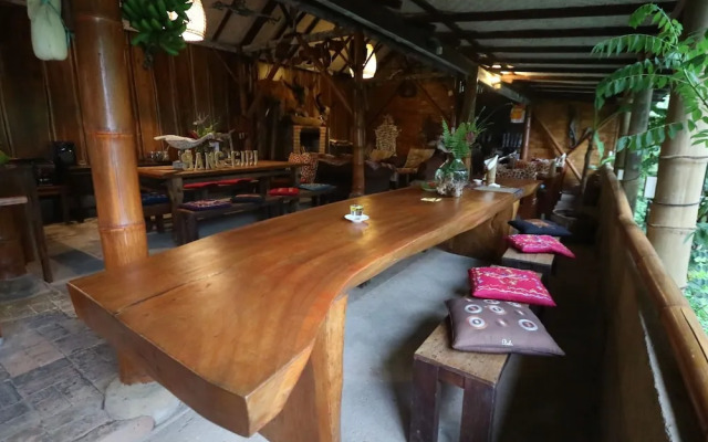 Sang Giri Mountain Tent Resort