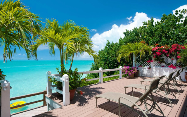 Sunset Point Oceanfront Villa