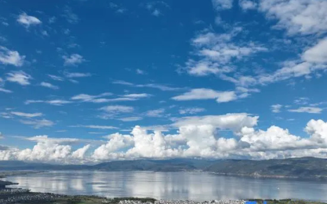 Lazy Getaway Mountain View Resort (Dali Ancient Town Branch – Outside – Dali