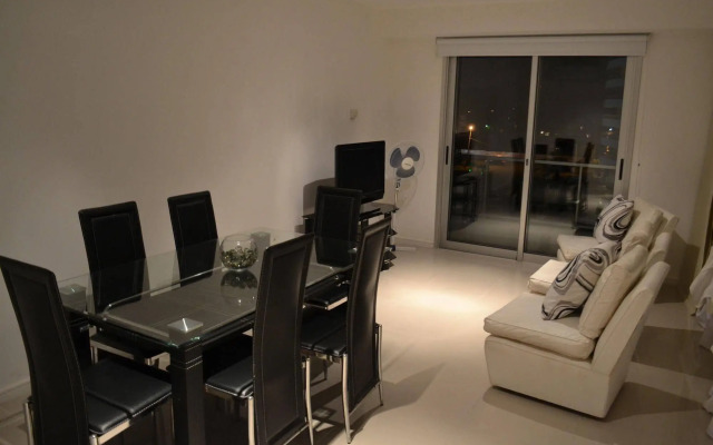 Arenas del Mar Apartments