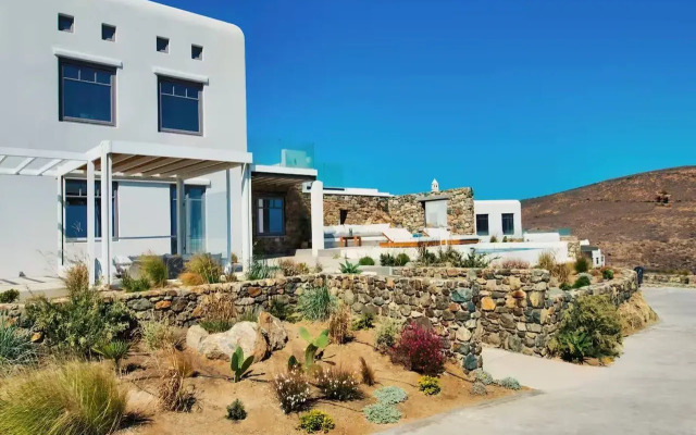 Semeli Coast Mykonos, Curio Collection by Hilton